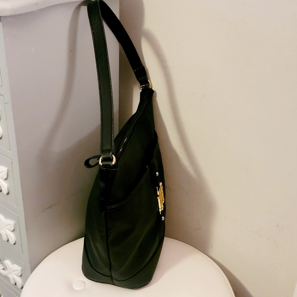 Tommy Hilfiger shoulder bag - Picture 7 of 15